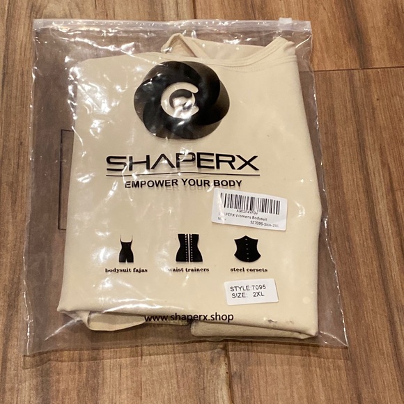 Shapers woman’s bodysuit - Picture 2 of 5